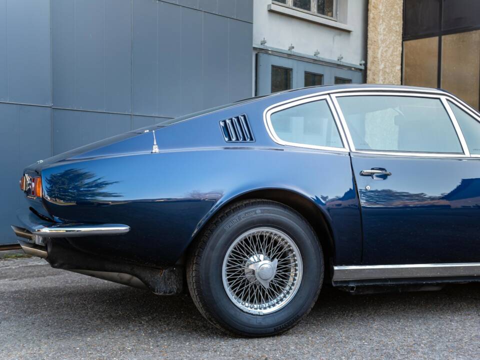 Image 18/50 de Aston Martin DBS Vantage (1969)