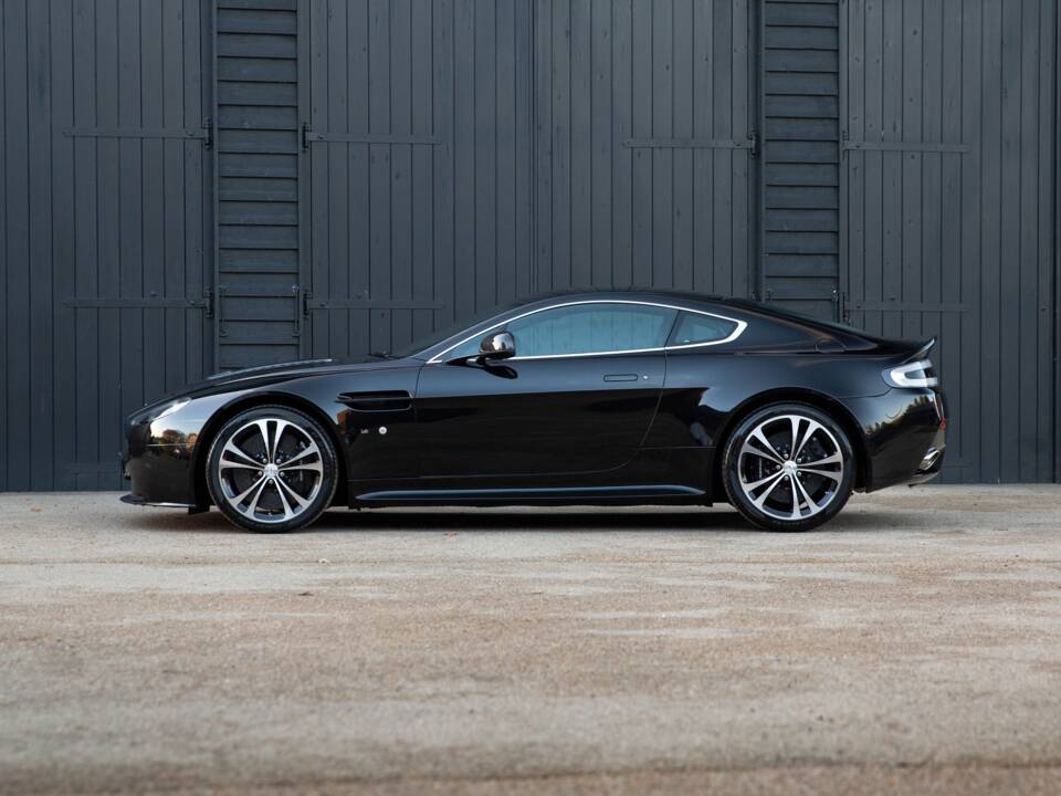 Bild 2/74 von Aston Martin V12 Vantage (2012)
