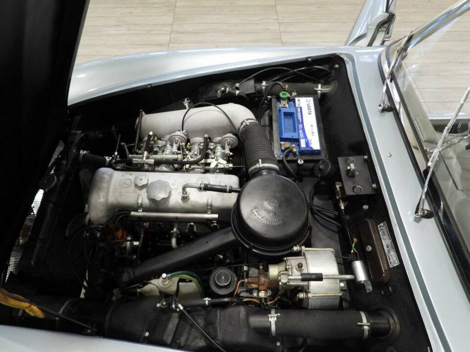 Image 11/15 of Mercedes-Benz 190 SL (1956)