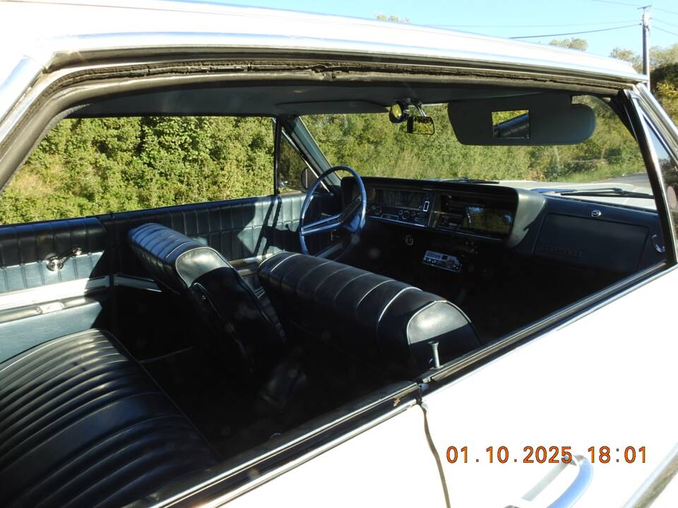 Image 25/47 of Buick Skylark Coupe (1964)