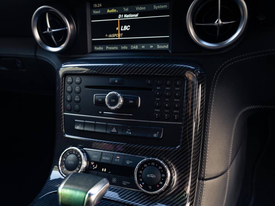 Bild 35/38 von Mercedes-Benz SLS AMG (2011)