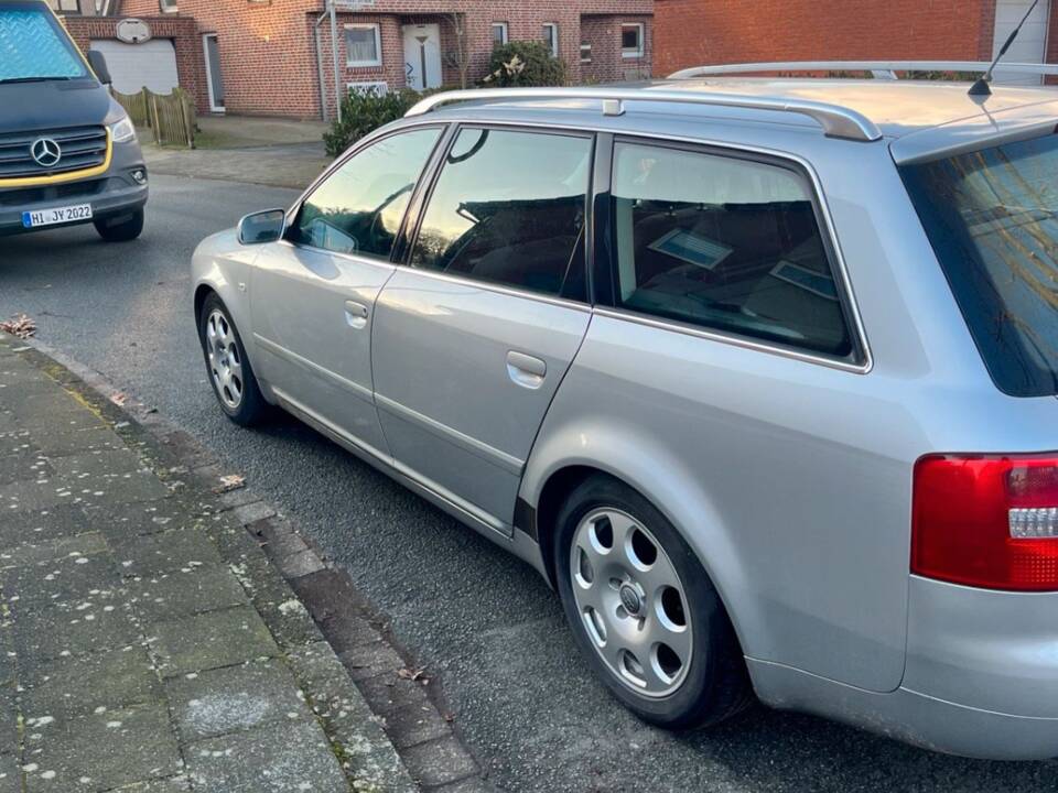 Afbeelding 3/7 van Audi A6 2.5 TDI allroad quattro (2003)