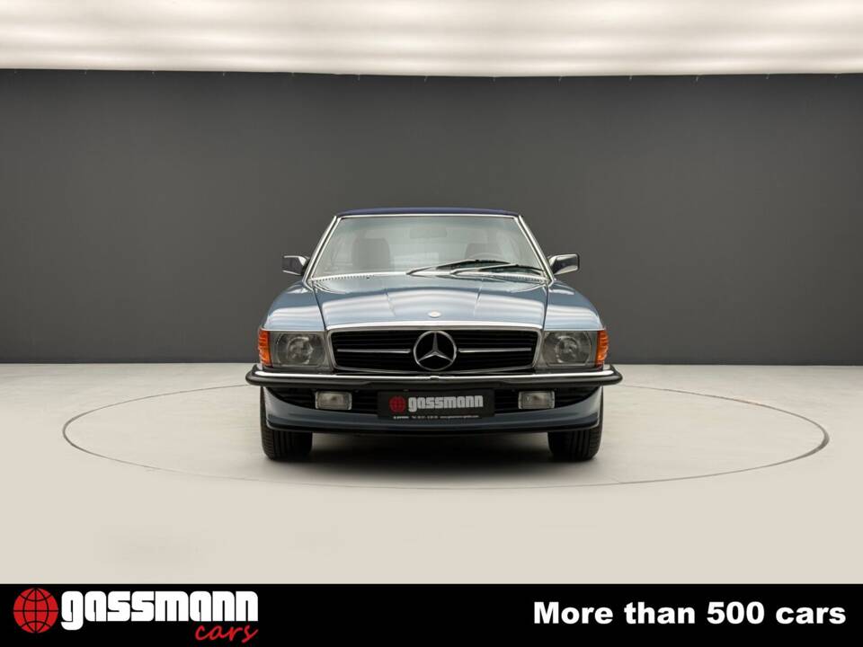 Bild 3/15 von Mercedes-Benz 560 SL (1988)