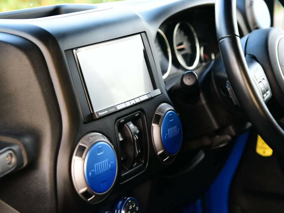 Bild 41/50 von Jeep Wrangler 3.8 &quot;75th Aniversary&quot; (2016)