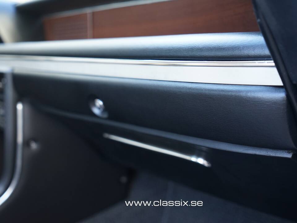 Image 23/37 of BMW 3.0 CSi (1973)