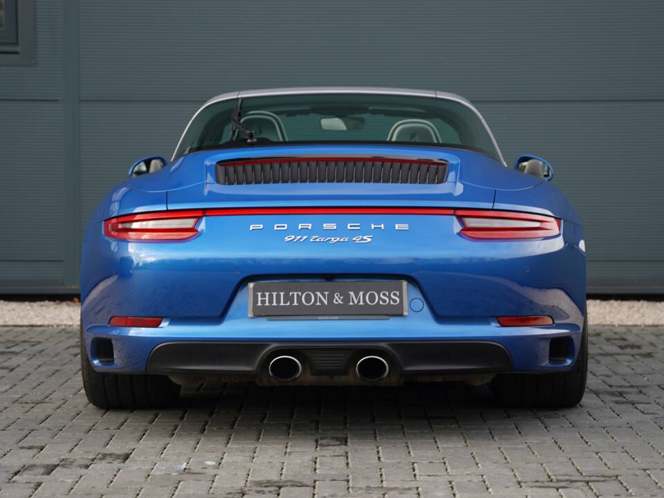 Bild 8/50 von Porsche 911 Carrera 4S (2017)