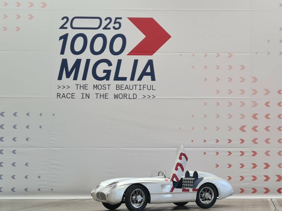 Image 1/20 de Mercedes-Benz 300 SLR Junior (2005)