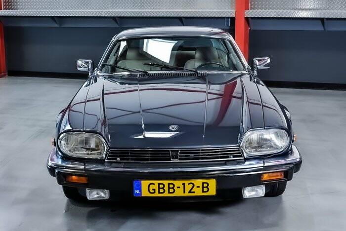 Image 2/7 of Jaguar XJS 5.3 V12 (1988)