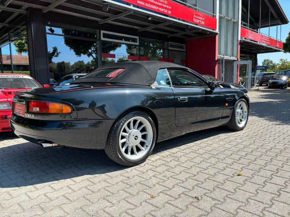 Bild 17/19 von Aston Martin DB 7 Volante (1998)