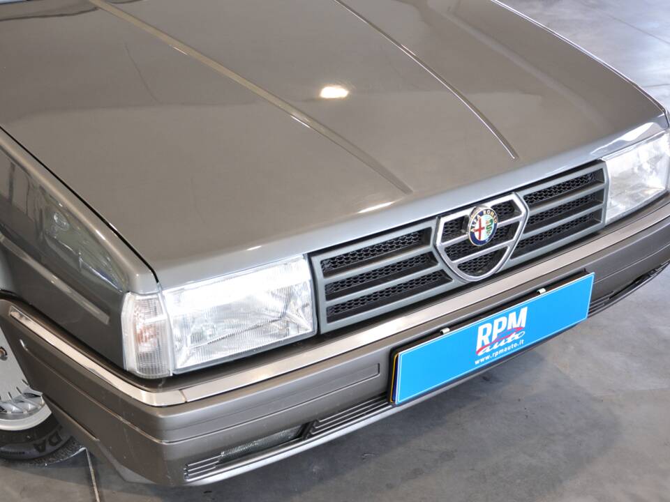 Bild 7/21 von Alfa Romeo 90 2.5 Quadrifoglio Oro (1985)