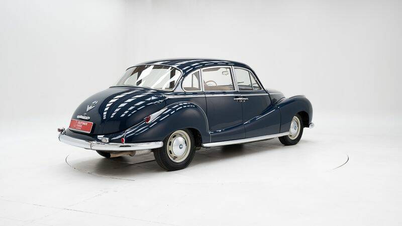 Image 2/15 de BMW 502 (1955)