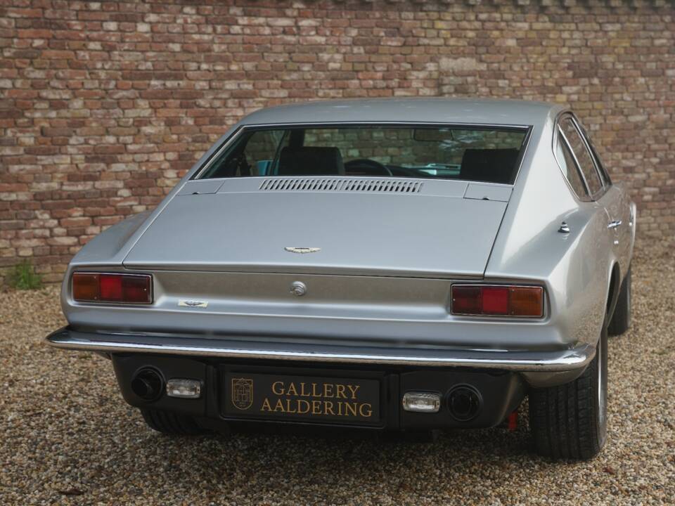 Bild 28/50 von Aston Martin V8 (1974)