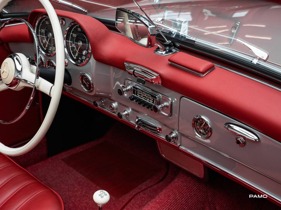 Image 26/44 of Mercedes-Benz 190 SL (1957)