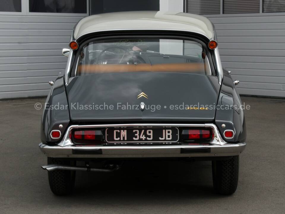 Immagine 4/35 di Citroën DS 21 (1968)