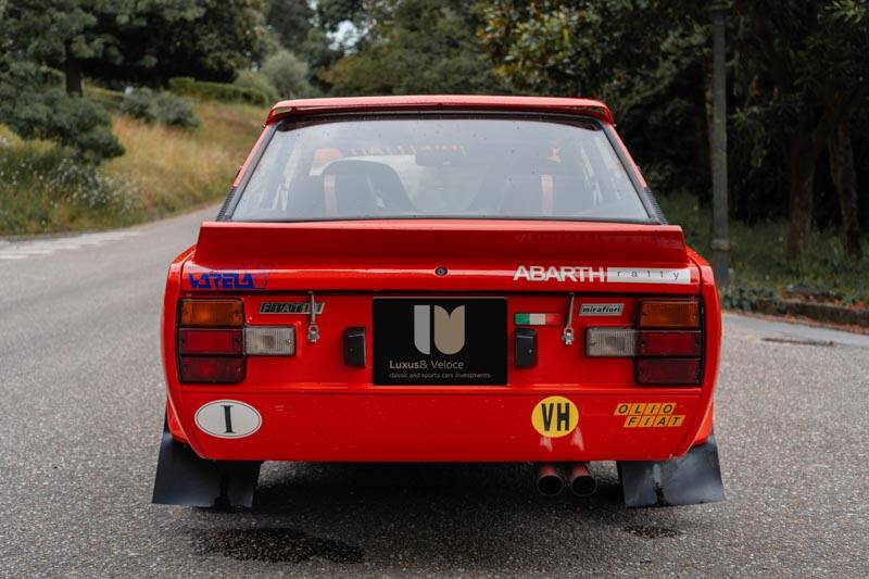 Image 4/72 of FIAT 131 Abarth Rally (1976)