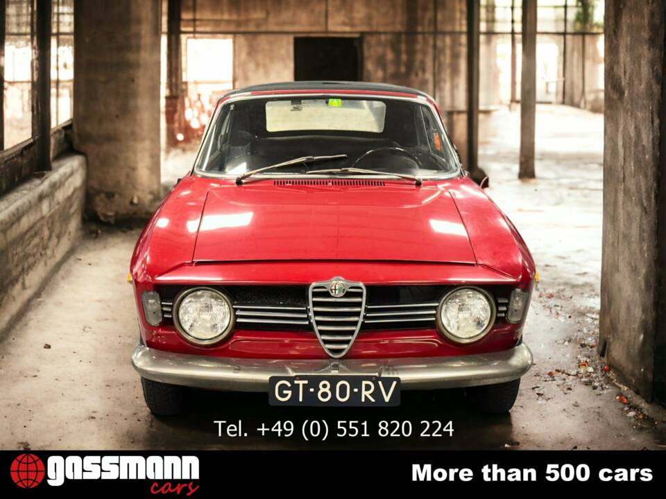 Image 2/15 of Alfa Romeo Giulia 1600 Spider Veloce (1965)