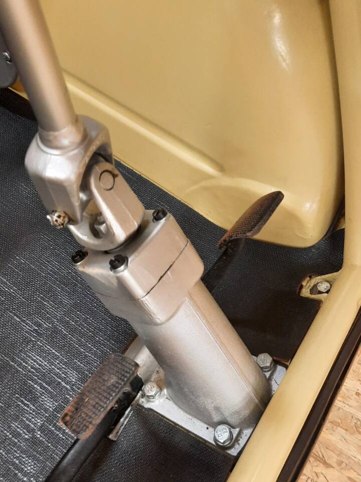 Image 25/31 of BMW Isetta 250 (1959)