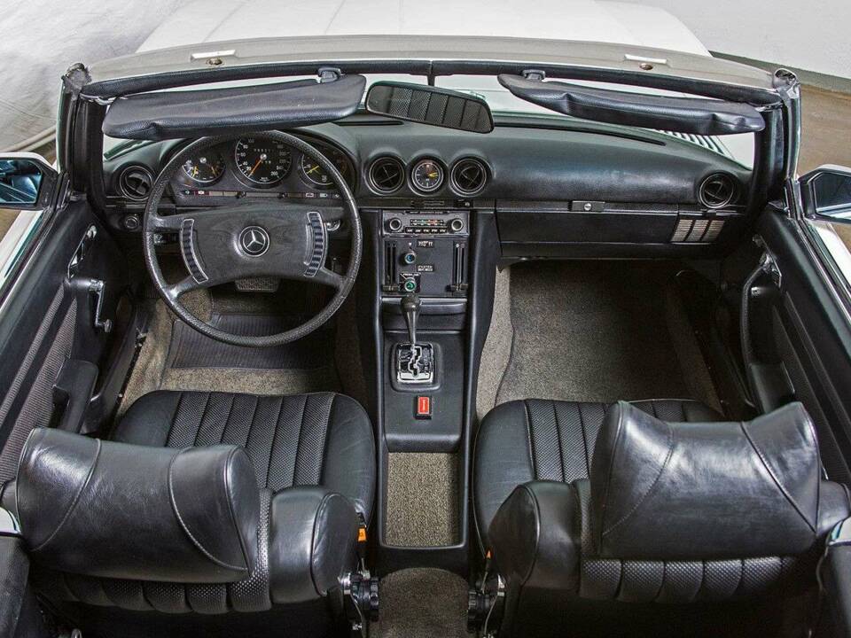 Image 28/30 of Mercedes-Benz 350 SL (1972)