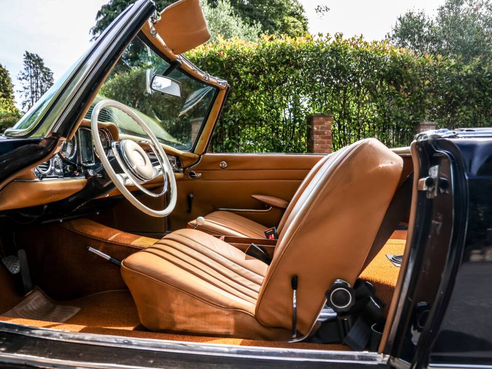 Bild 35/46 von Mercedes-Benz 230 SL (1966)