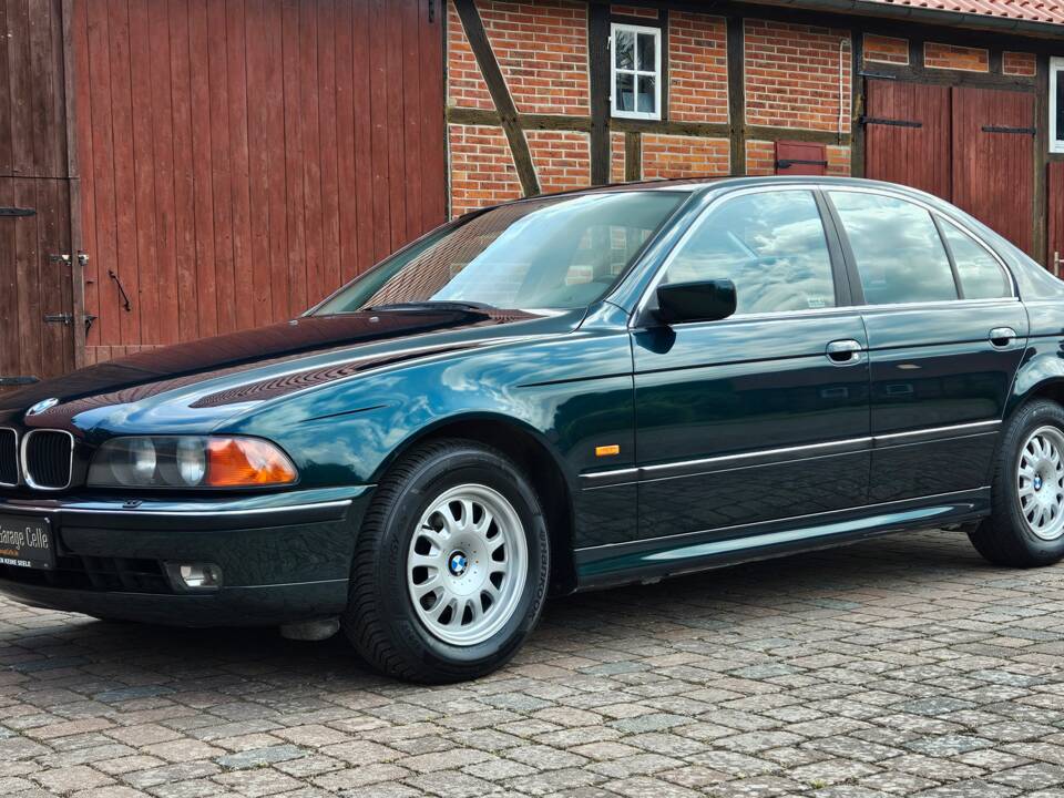 Image 1/18 of BMW 523i (1996)