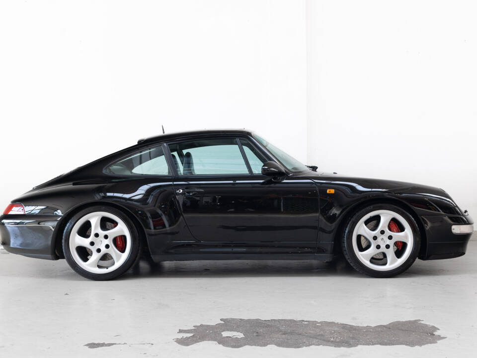 Afbeelding 3/32 van Porsche 911 Carrera 4S (1996)