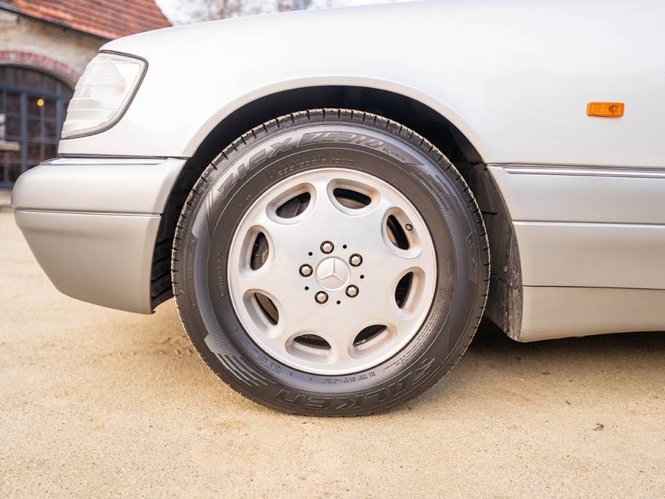 Bild 19/45 von Mercedes-Benz S 500 (1995)
