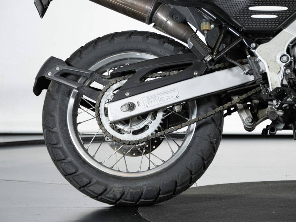 Bild 38/50 von BMW F 650 GS (2000)