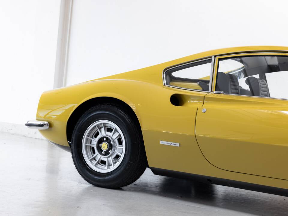 Afbeelding 18/39 van Ferrari Dino 246 GT (1970)