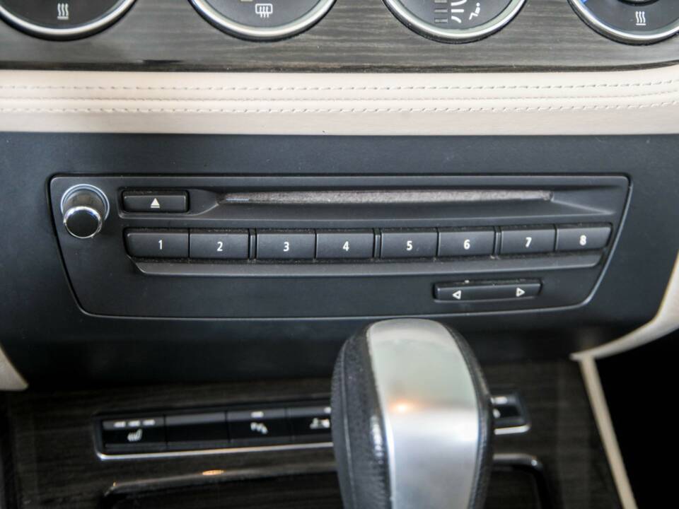 Image 36/50 of BMW Z4 sDrive23i (2009)