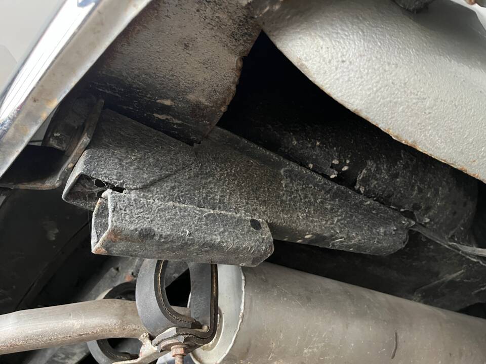 Immagine 73/87 di Peugeot 403 Cabriolet (1958)