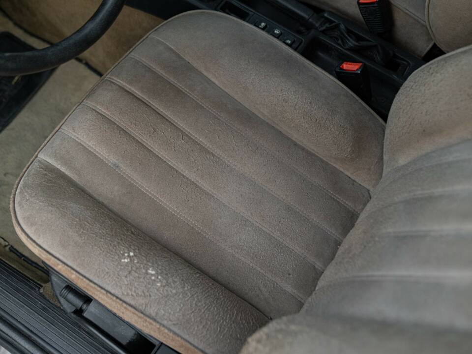 Image 27/41 of Lancia Thema 6V (1985)