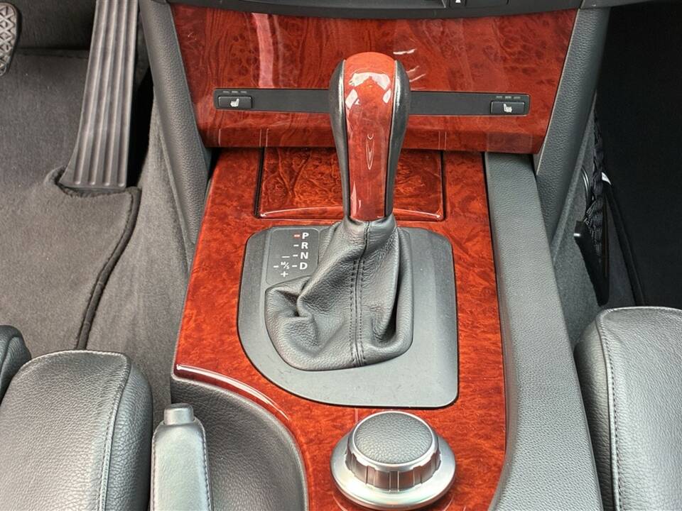 Immagine 46/62 di ALPINA B5 (2007)