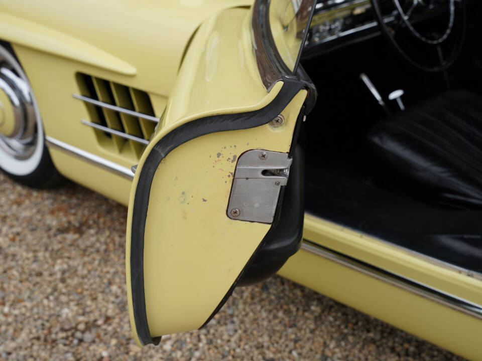 Imagen 37/50 de Mercedes-Benz 300 SL Roadster (1961)