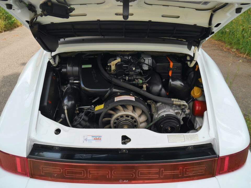 Bild 27/45 von Porsche 911 Carrera 2 (1993)