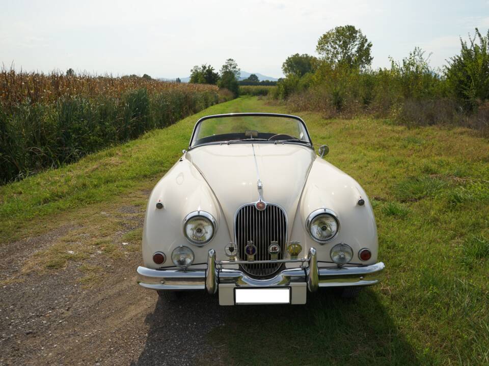 Image 17/58 of Jaguar XK 150 3.4 S OTS (1958)