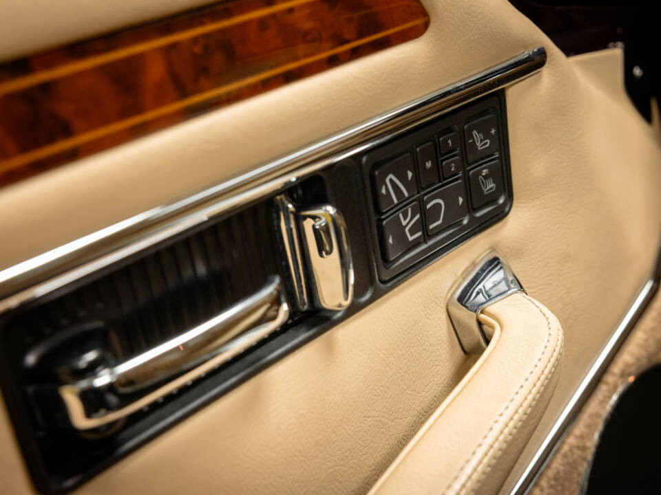 Image 28/50 of Jaguar XJS 6.0 (1994)