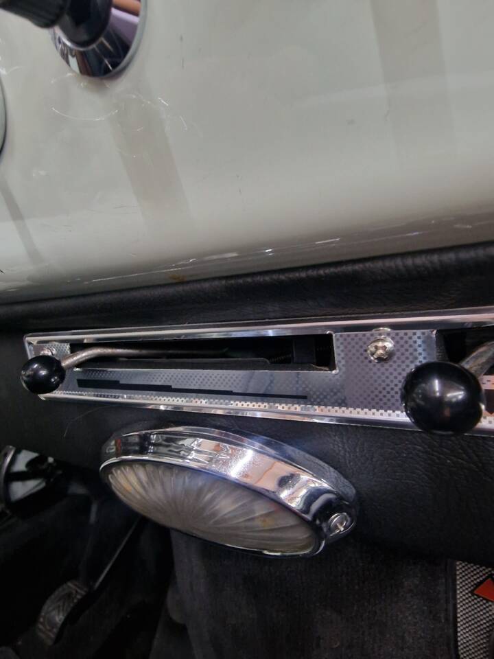 Image 33/153 of Citroën DS 19 Usine (1965)