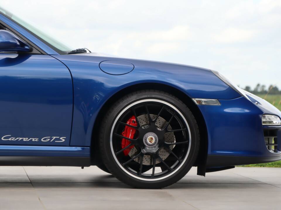 Bild 22/50 von Porsche 911 Carrera 4 GTS (2011)