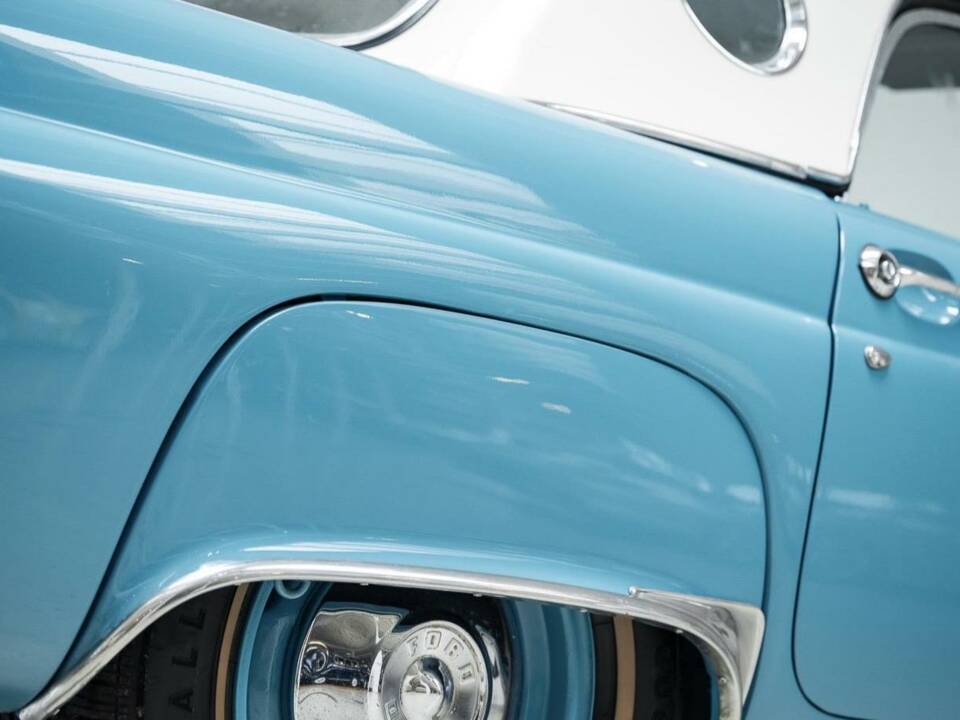 Image 20/41 of Ford Thunderbird (1956)