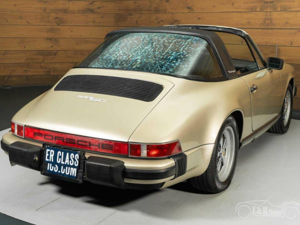 Image 15/19 of Porsche 911 SC 3.0 (1983)