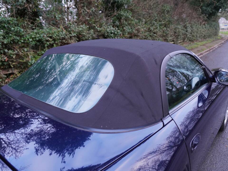 Image 17/18 of Porsche Boxster (1997)