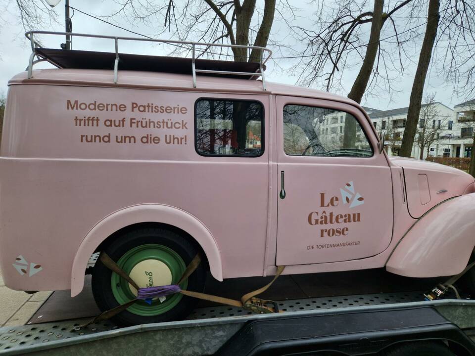 Imagen 14/16 de SIMCA 8 Camionnette (1949)