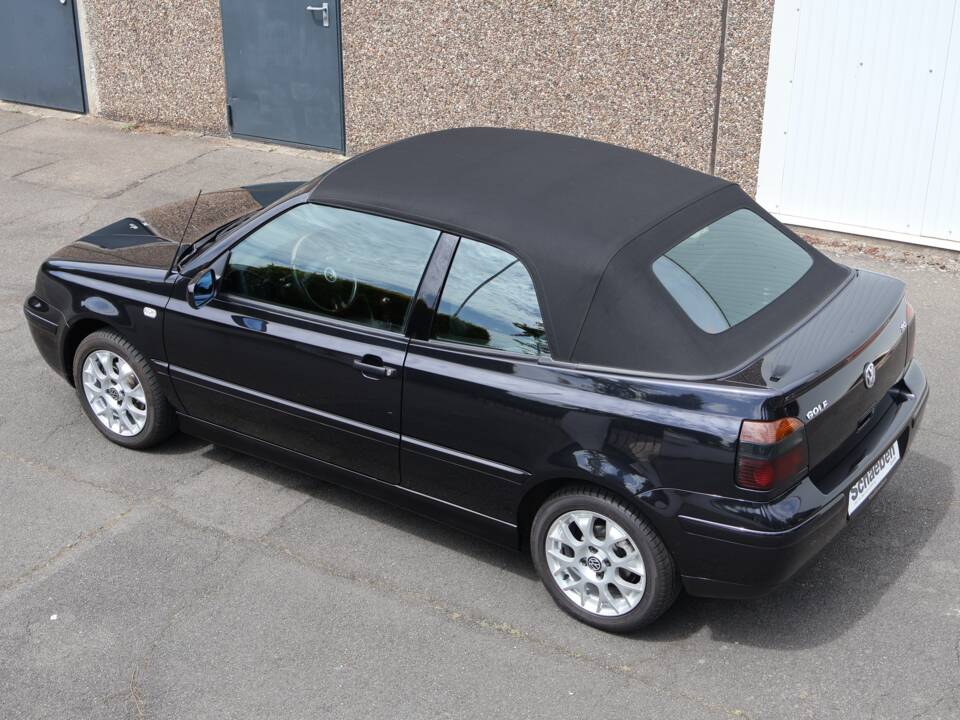 Bild 17/29 von Volkswagen Golf IV Cabrio 2.0 (2002)