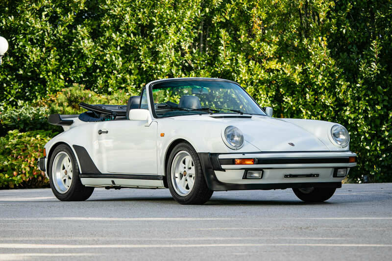 Image 1/31 of Porsche 911 Carrera 3.2 (1987)