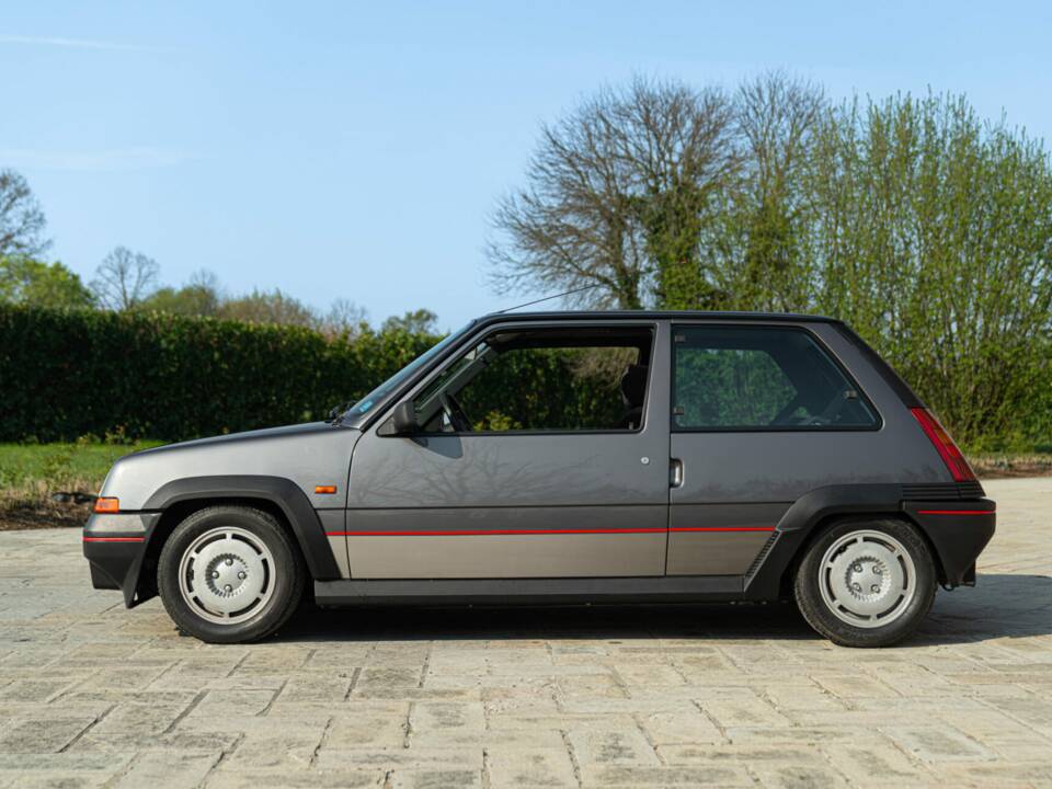 Image 4/50 of Renault R 5 GT Turbo (1986)