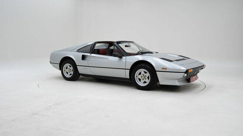 Image 3/15 of Ferrari 308 GTS Quattrovalvole (1983)