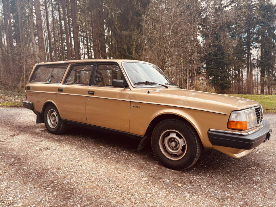 Afbeelding 1/12 van Volvo 240 (1982)