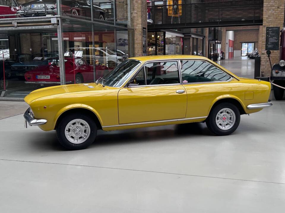 Bild 13/32 von FIAT 124 Sport Coupe (1971)
