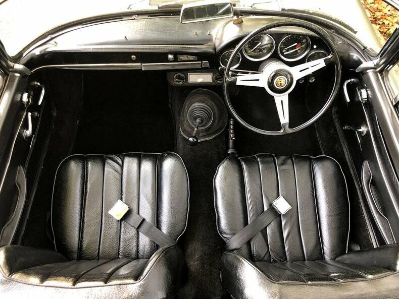 Imagen 40/50 de Alfa Romeo 2600 Spider (1964)