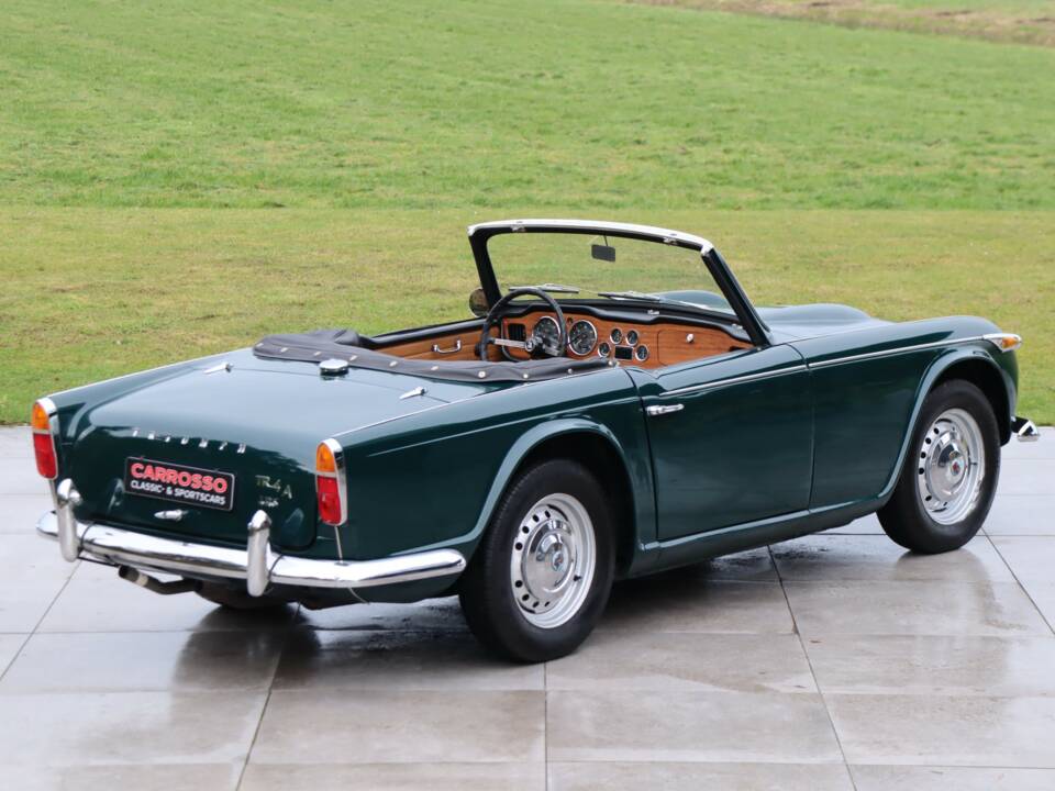 Bild 2/50 von Triumph TR 4A (1966)